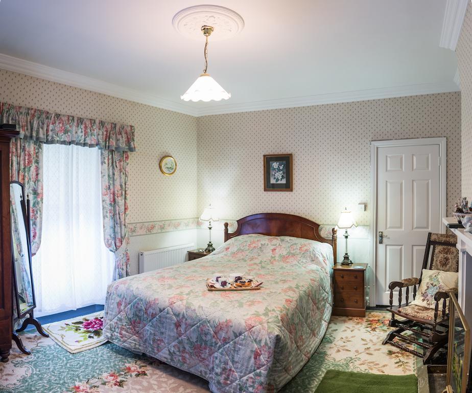 Moate Lodge 아티 객실 사진